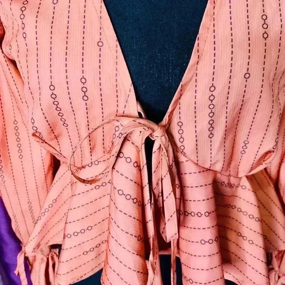 Shein Tie Front Ruffle Hem Striped Top Size Medium - Picture 3 of 6